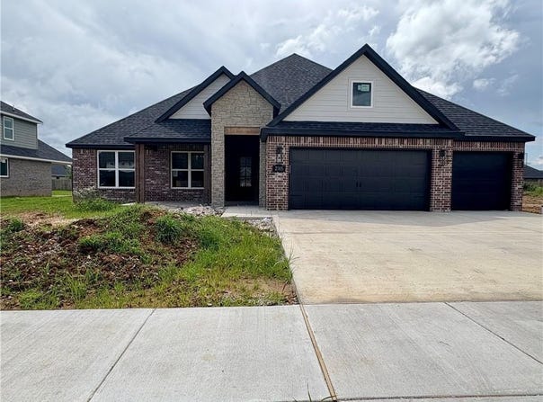 2305 Bergman  ST, Pea Ridge, AR 72751