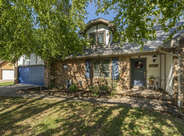 3477 W Broadmoor Court, Springfield, MO 65807