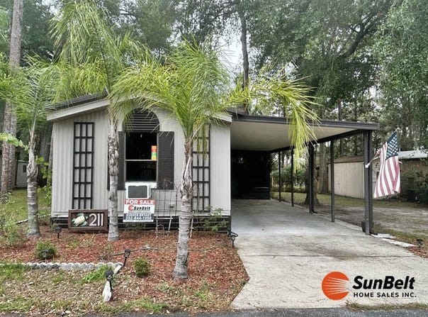 13582 E Hwy 40, Silver Springs, FL 34488