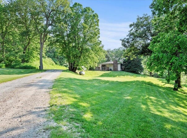 23647 IDLEWOOD Road, UNDERWOOD, IA 51576