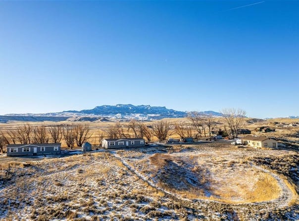 407 Diamond Basin Rd, Cody, WY 82414