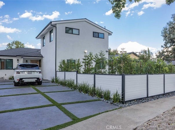 13355 Debby St, Valley Glen, CA 91401