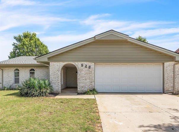 620 Victoria Drive, Yukon, OK 73099