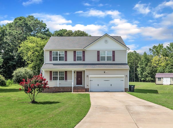 306 Meadow Hills Drive, Four Oaks, NC 27524
