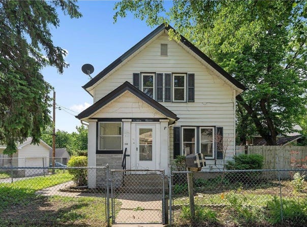 248 Ivy Avenue W, Saint Paul, MN 55117