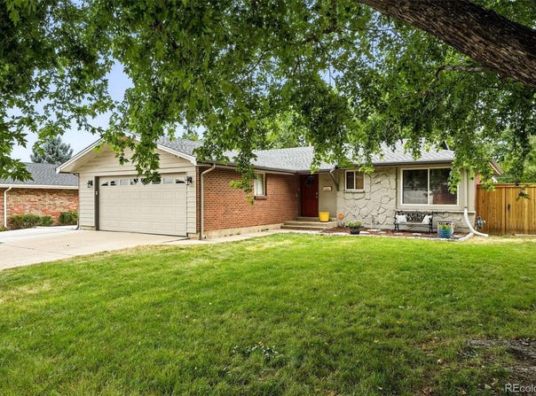 3404 S Clinton Court, Denver, CO 80231