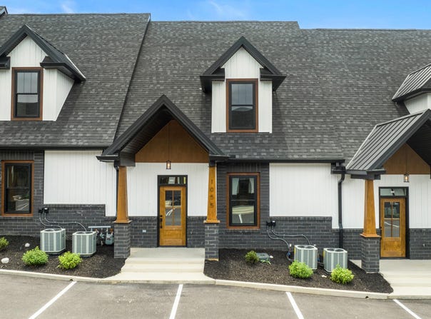 1055 Watch Hill Way, Sevierville, TN 37862