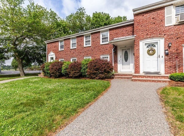 37 Trudy Ter, Brockton, MA 02301