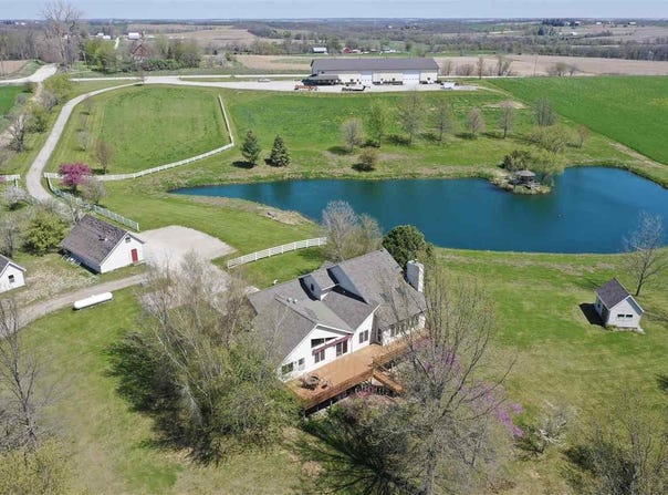 5301 210th St NE, Solon, IA 52333