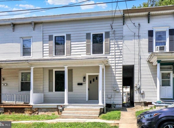 229 N LANCASTER STREET, ANNVILLE, PA 17003