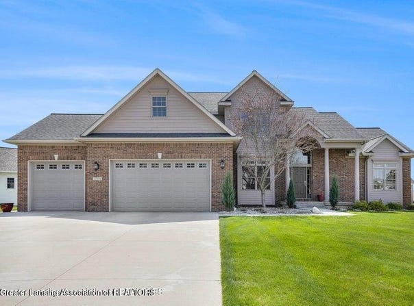 12714 Ospreys Way, DeWitt, MI 48820
