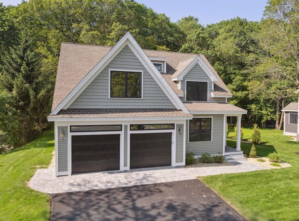 330 High Street, Hampton, NH 03842