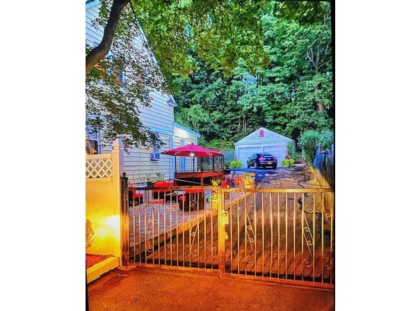 14 Touissant Avenue, Yonkers, NY 10710