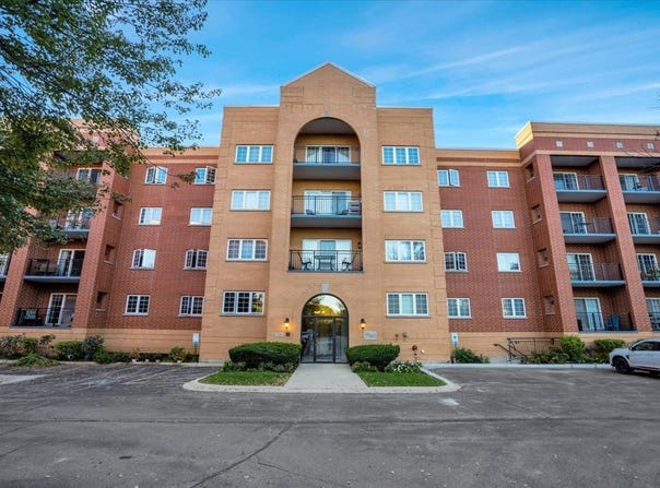 55 S Hale Street, Palatine, IL 60067