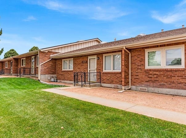2137 Chautard Dr, Pueblo, CO 81005