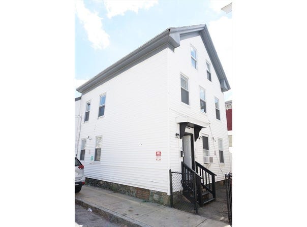7 Floyd, Lowell, MA 01852