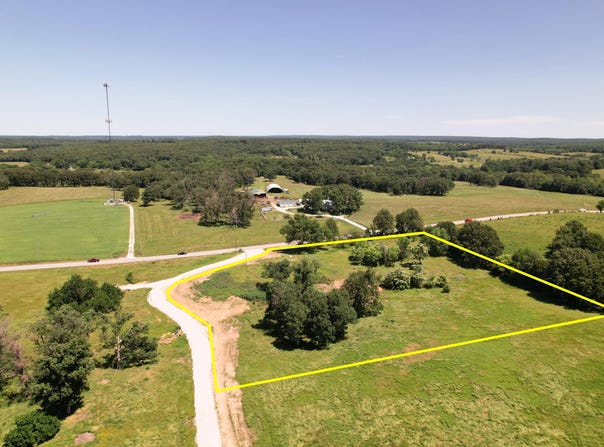 009 E Highway 32, Fair Play, MO 65649