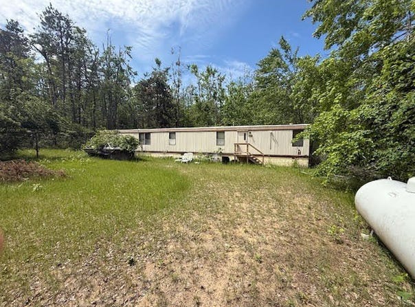 2040 Hill Road, Lewiston, MI 49756