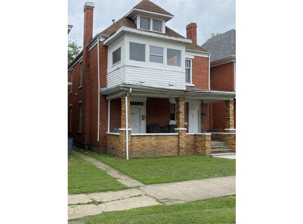 633 4th St., Huntington, WV 25701