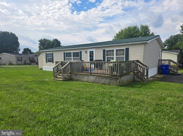 41 TIFFANY Drive, SHIPPENSBURG, PA 17257