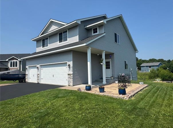 435 Alcott Street E, Rush City, MN 55069