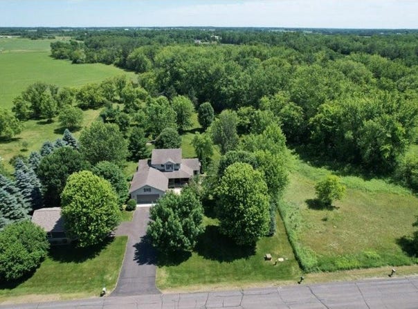 2010 Highland Circle E, Mora, MN 55051