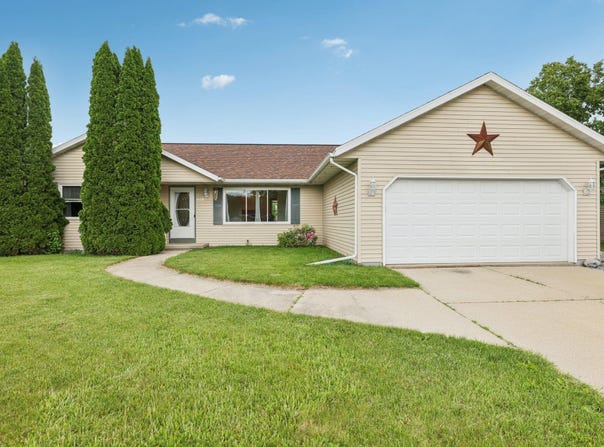 1080 Jaystone Terrace, Waterloo, WI 53594