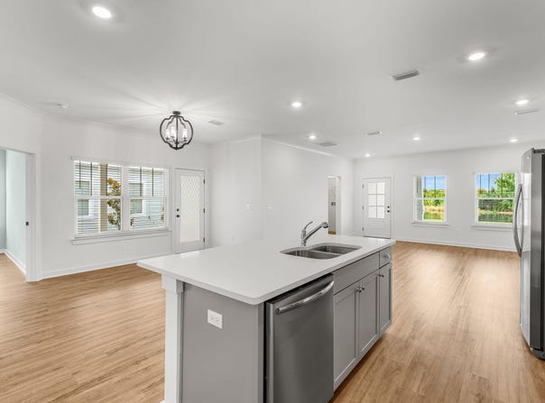 2409 Rushes Avenue, Panama City, FL 32405