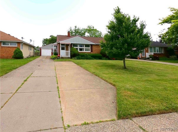1877 Colvin Boulevard, Tonawanda, NY 14150