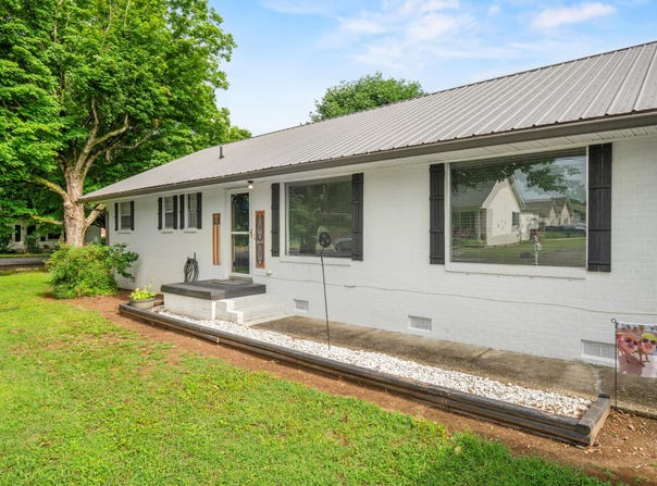 314 W 2nd Street, Jasper, TN 37347