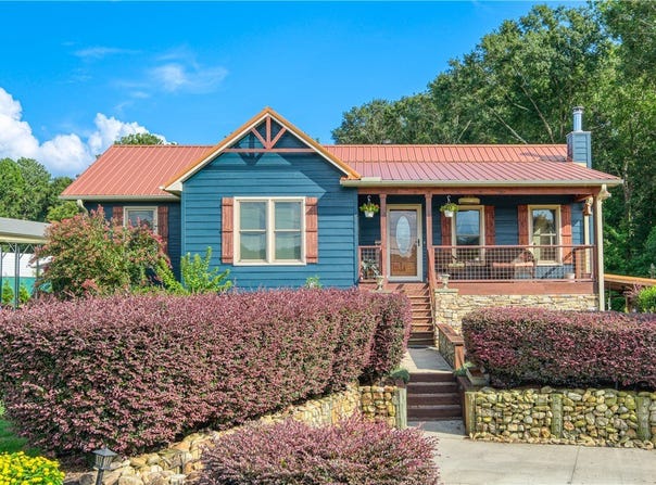 2625 Old Dobbins Bridge Road, Townville, SC 29689