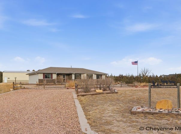 126 ARROWHEAD RD, Torrington, WY 82440