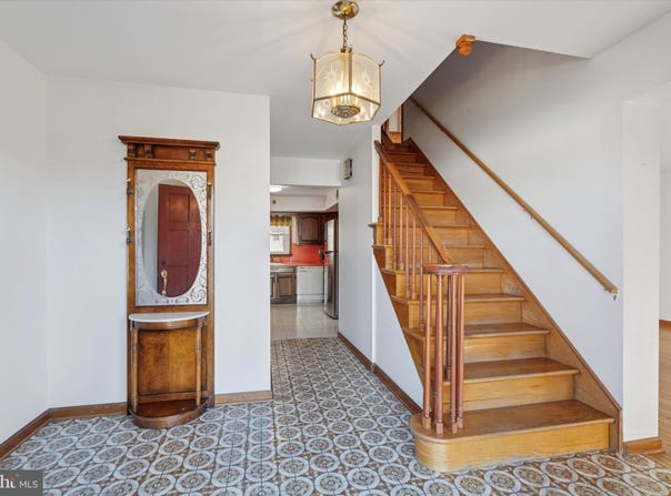 856 MARTIN AVENUE, BRYN MAWR, PA 19010