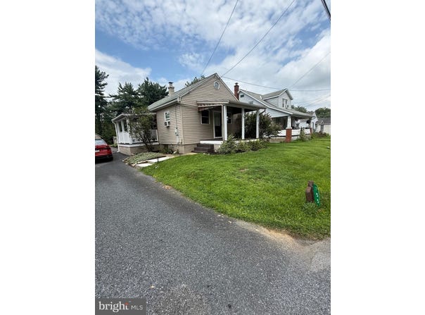 755 TURNPIKE ROAD, ELIZABETHTOWN, PA 17022