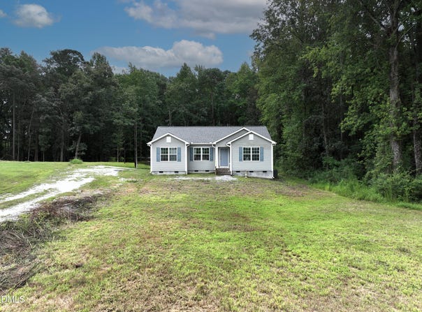 5789 Pine Street, Bailey, NC 27807