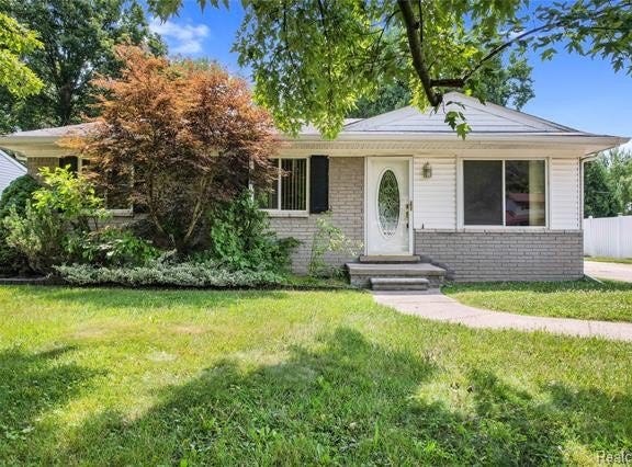 48118 Forbes Street, Chesterfield, MI 48047
