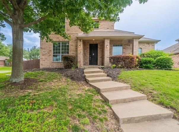 7001 Bickers Drive, Rowlett, TX 75089