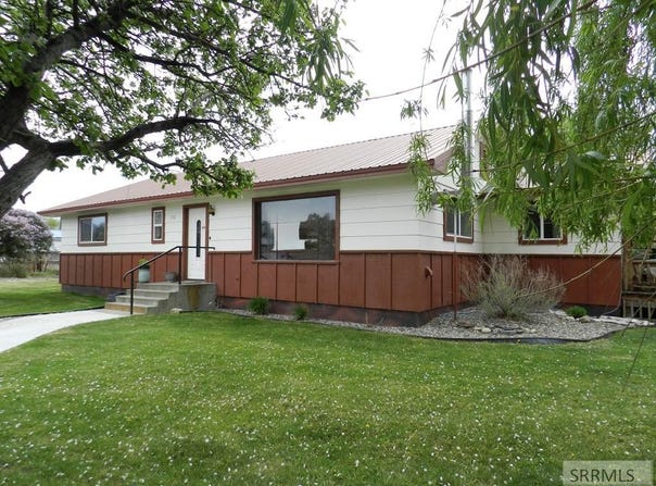 712 Finstur Street, Salmon, ID 83467