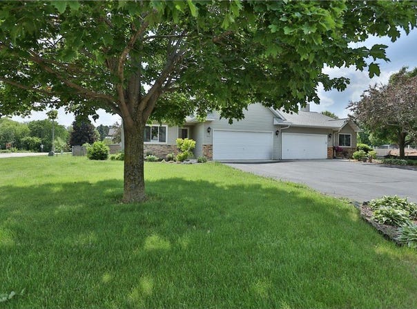 1912 W 6th Street, New Richmond, WI 54017