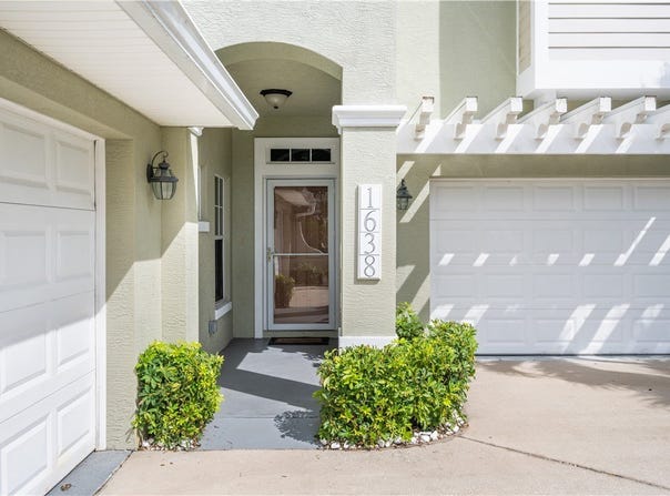 1638 Baseline Lane, Vero Beach, FL 32967