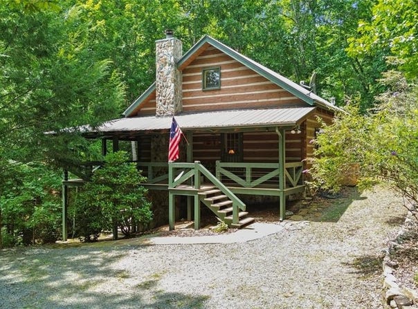 322 Honeysuckle Way, Blue Ridge, GA 30513