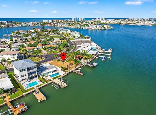 14105 E PARSLEY Drive, MADEIRA BEACH, FL 33708