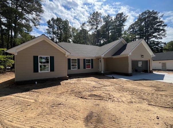 26470 Pine Haven, Courtland, VA 23837
