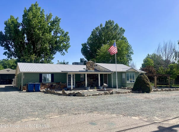 2324 W BROADWAY Avenue, Bloomfield, NM 87413