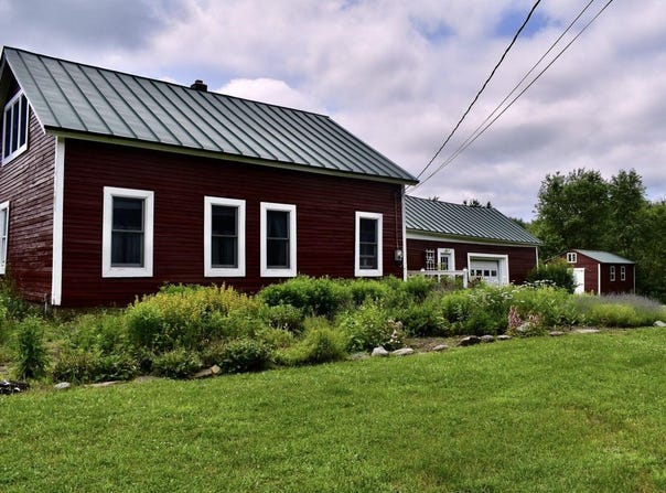 10 Rines Road, Burnham, ME 04922