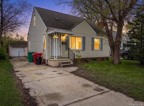24811 Valley Avenue, Eastpointe, MI 48021