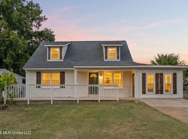 326 Hillbrook Drive, Southaven, MS 38671