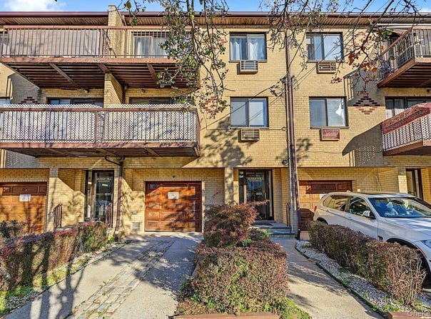 4251 159th Street, Flushing, NY 11358