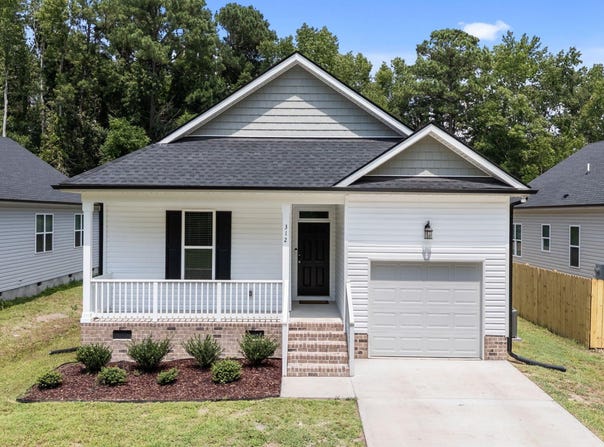 312 E Yukon Street, Kenly, NC 27542