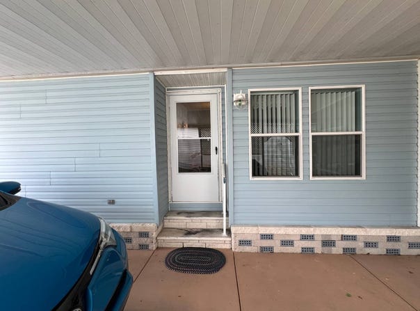 8044 Mill Springs Dr, New Port Richey FL, FL 34653